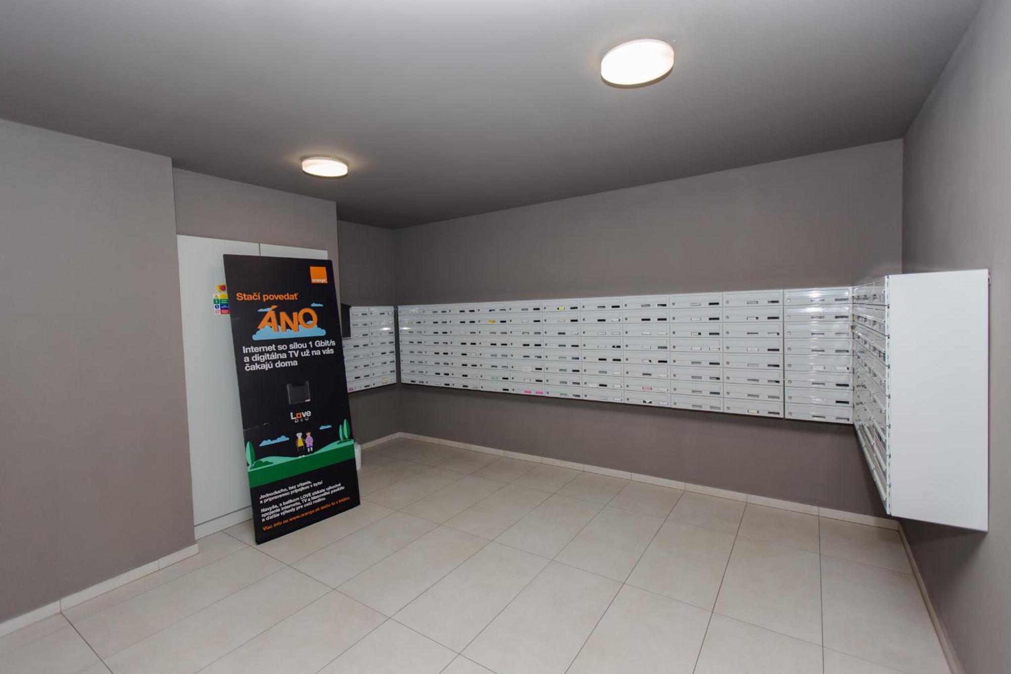 ברטיסלאבה Apartment Near The Ondrej Nepela Winter Stadium מראה חיצוני תמונה