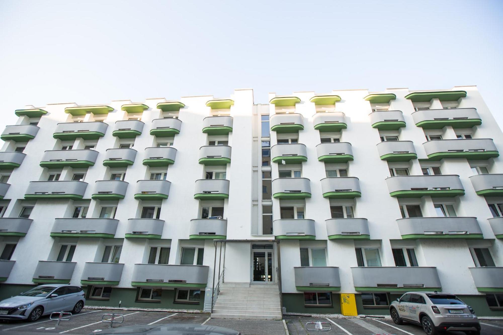 ברטיסלאבה Apartment Near The Ondrej Nepela Winter Stadium מראה חיצוני תמונה